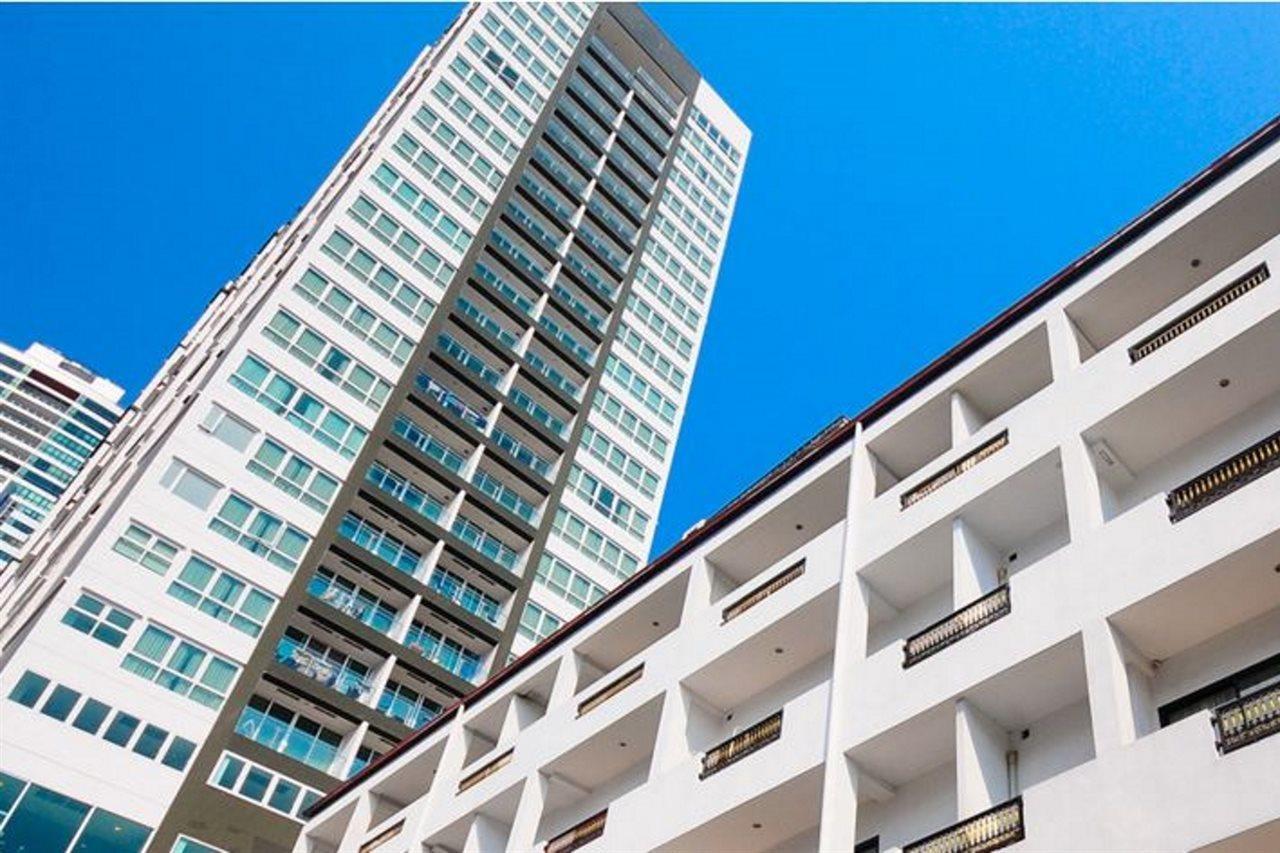 Admiral Suites Bangkok Exterior foto