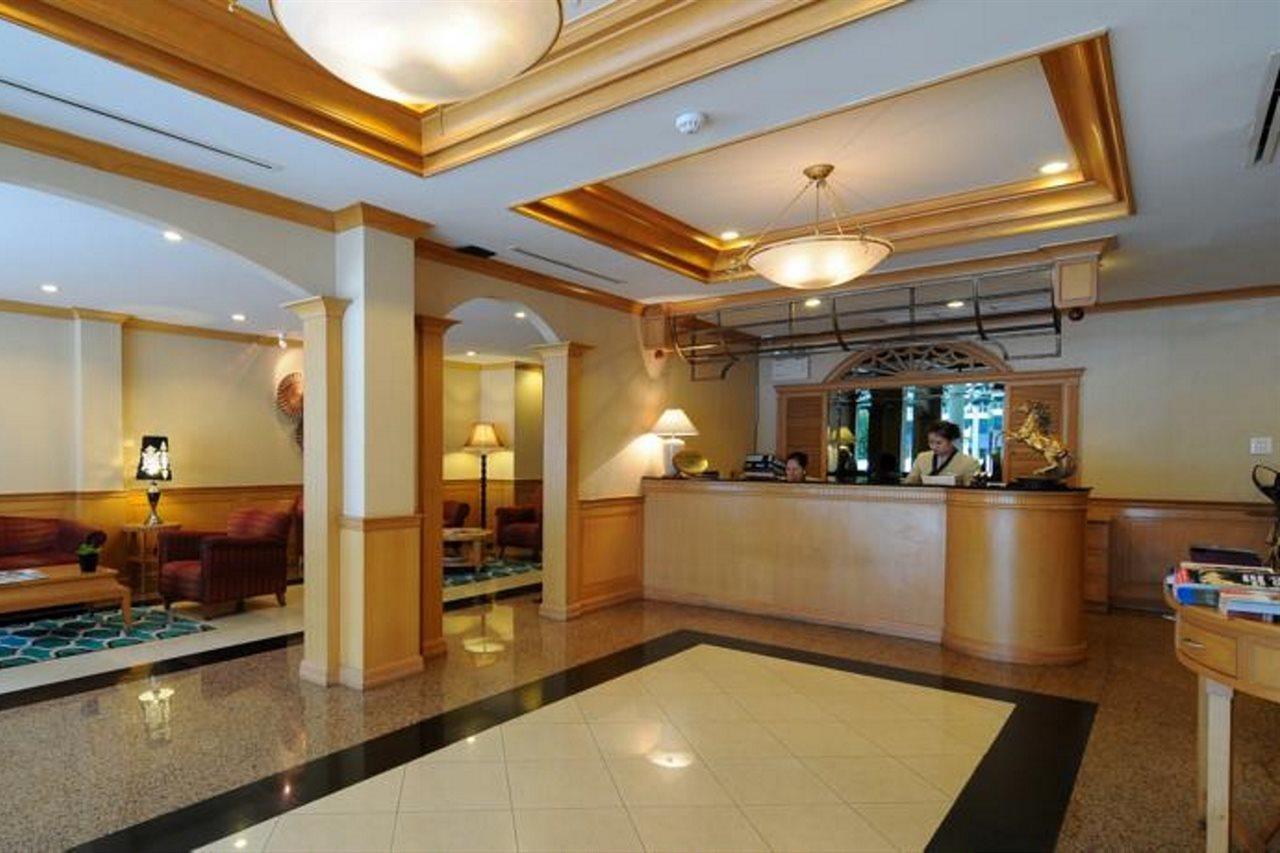 Admiral Suites Bangkok Exterior foto