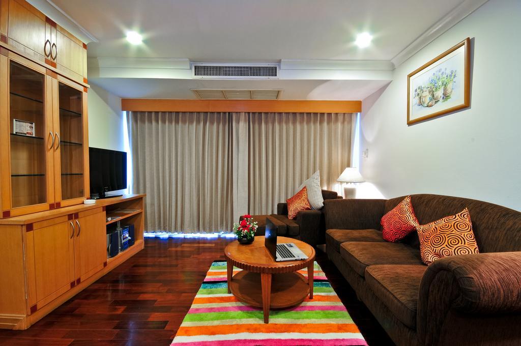 Admiral Suites Bangkok Exterior foto