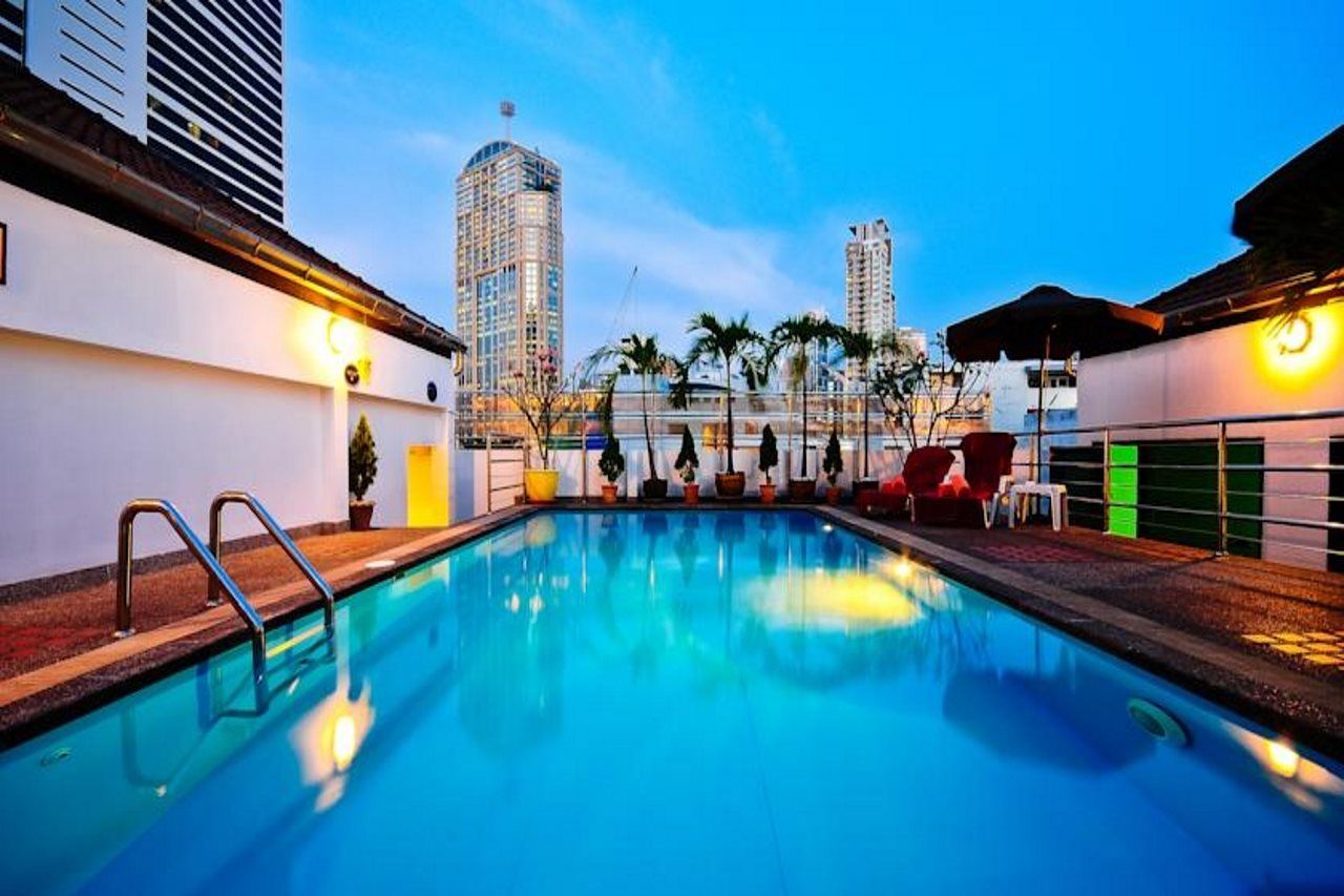 Admiral Suites Bangkok Exterior foto