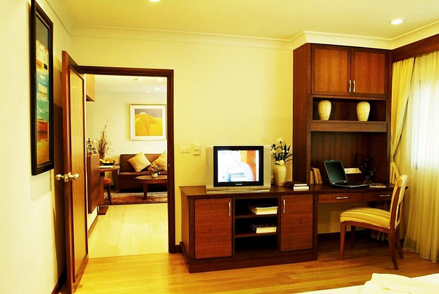 Admiral Suites Bangkok Exterior foto